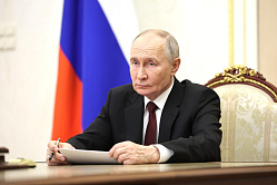 Президент РФ назвал поддержку точек роста регионов святой обязанностью сенаторов