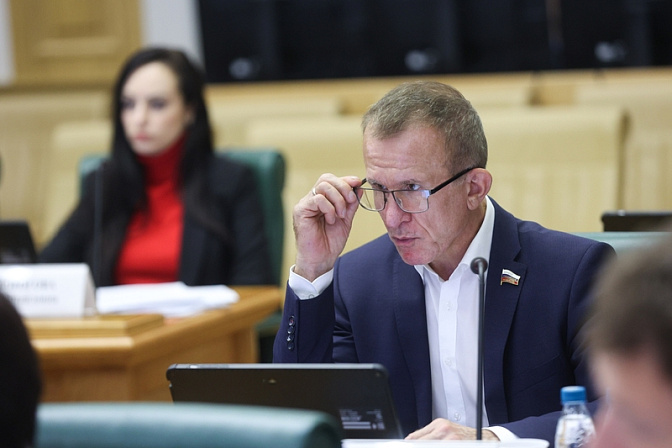 сенатор рф член совета федерации владимир кравченко