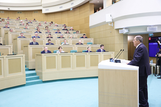 министр иностранных дел рф сергей лавров