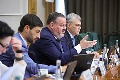 Минтруда обещает быстрее устраивать на работу выпускников колледжей и вузов