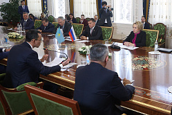 Матвиенко предложила расширить сотрудничество регионов России и Казахстана