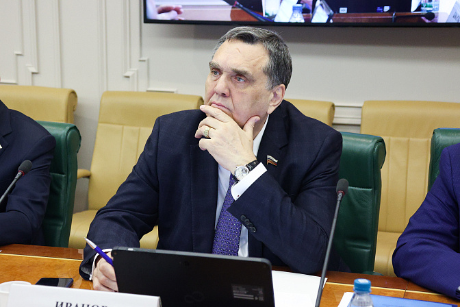 сенатор сергей иванов