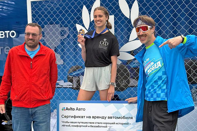 сотрудница пресс-службы совета федерации кристина бандак