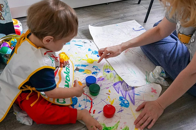 няня ребёнок развивающие занятия 