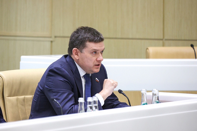 вице-спикер сф зампред совета федерации николай журавлев