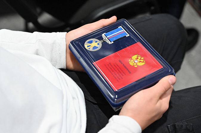 дети герои медаль