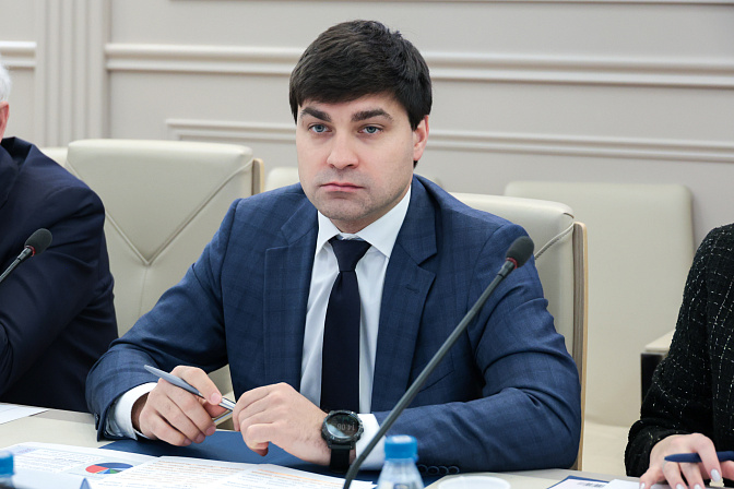 директор департамента химической промышленности минпромторга рф артур смирнов