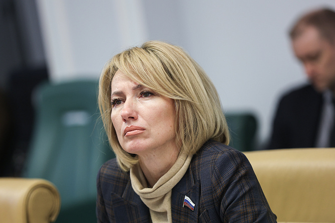 сенатор татьяна сахарова