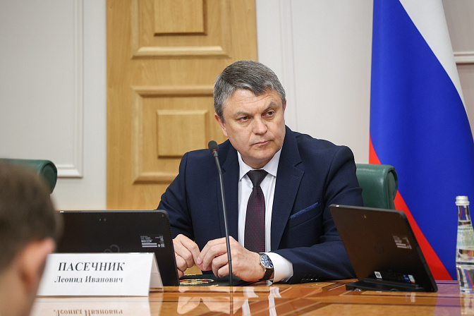 глава луганской народной республики леонид прасечник